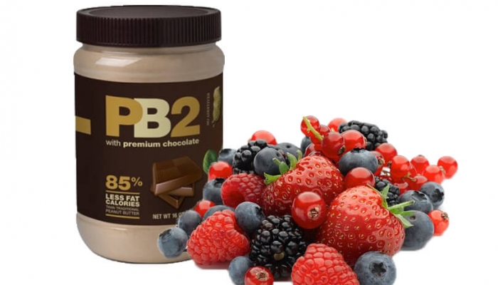 Smart Snack: PB2 & Berries