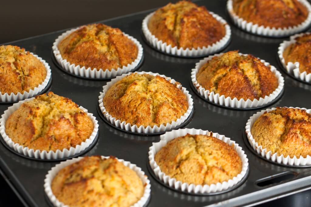 banana nut muffin