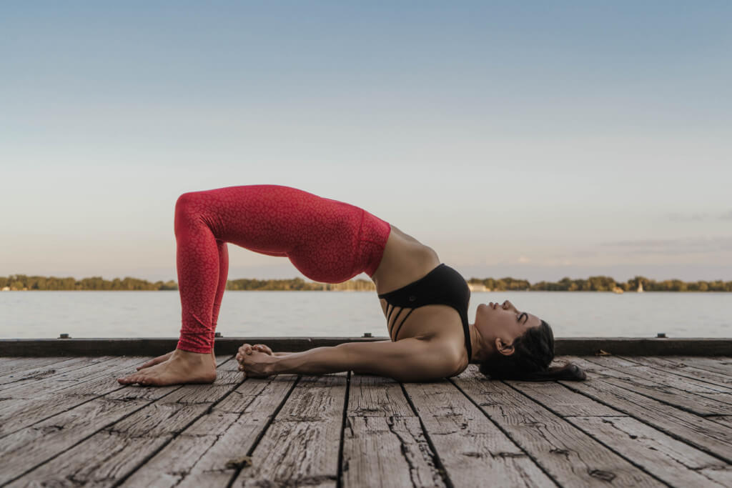 yoga glute bridge